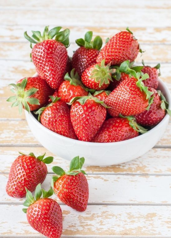 Strawberry Plants Bareroot - 10 Bareroots - Ozark Beauty Everbearing Strawberry
